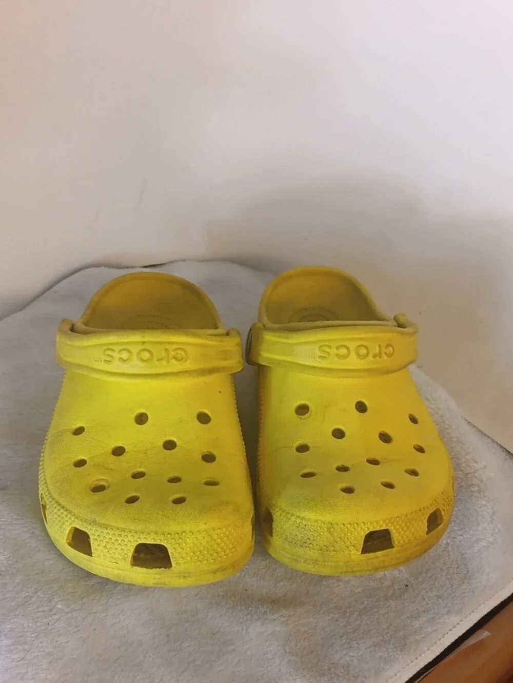 CROCS bright yellow